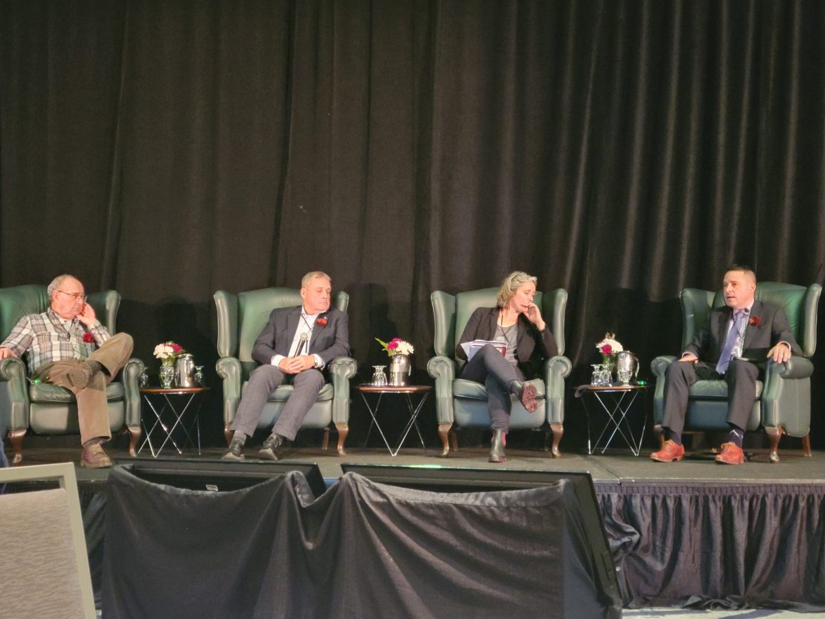 Seal Summit Min. Murray launches an open call for project proposals to